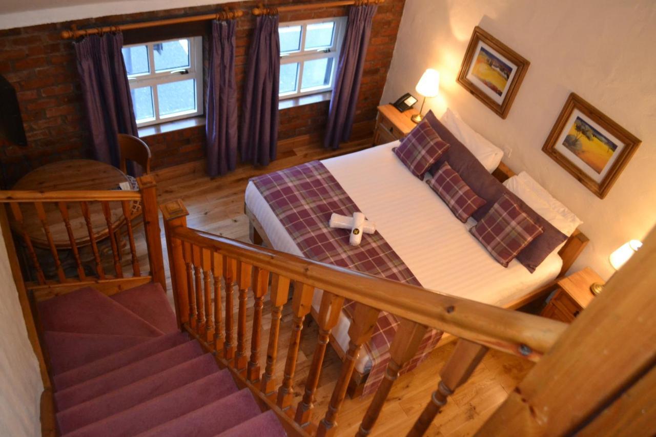 Walsh'S Hotel And Apartments Maghera  ภายนอก รูปภาพ