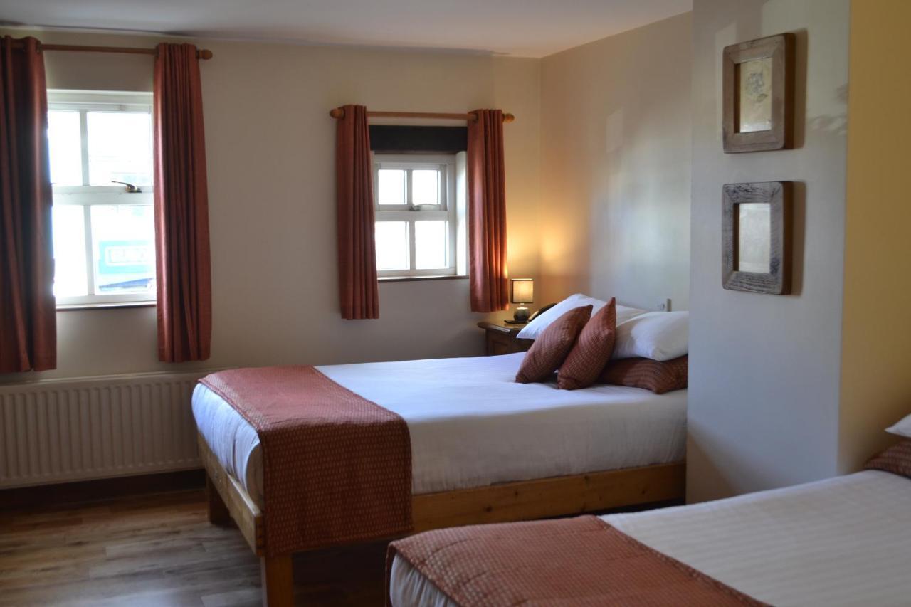 Walsh'S Hotel And Apartments Maghera  ภายนอก รูปภาพ