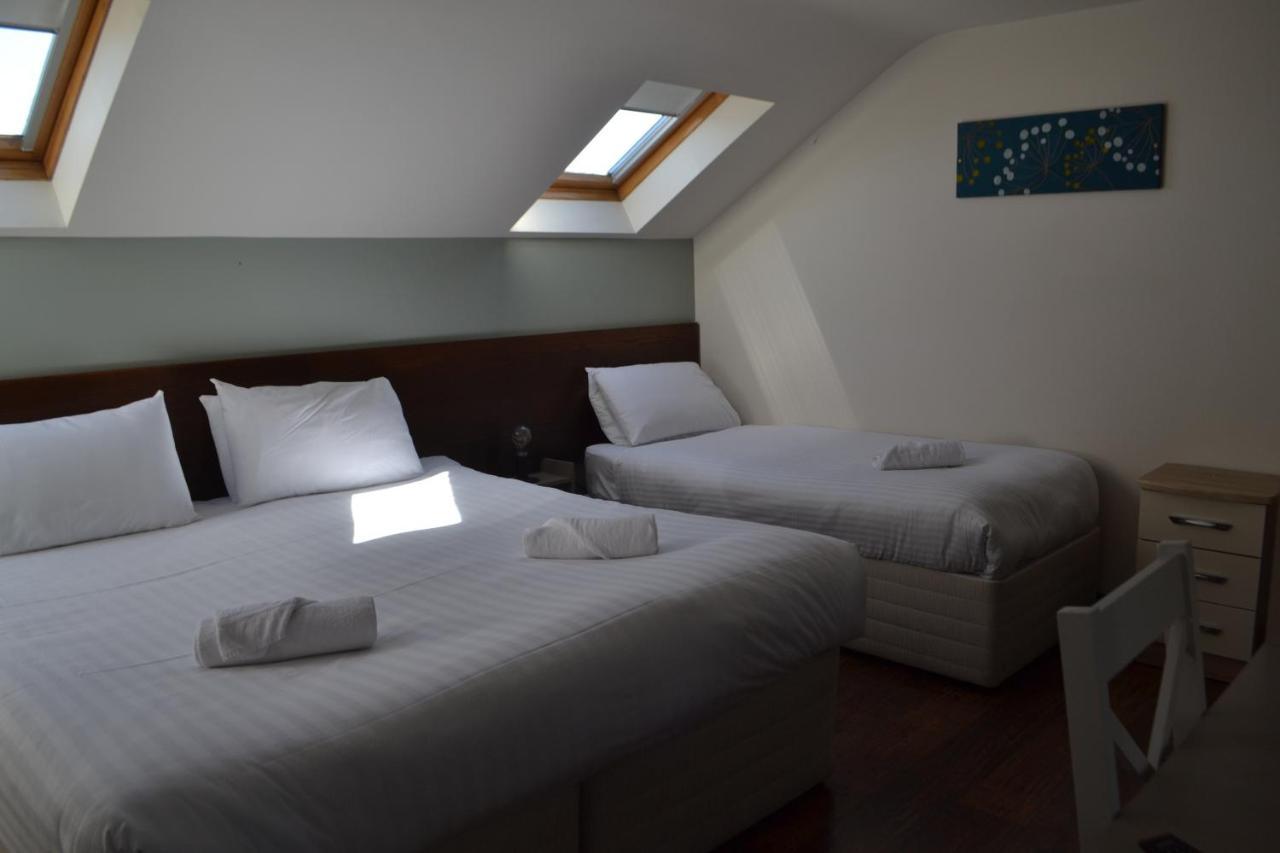 Walsh'S Hotel And Apartments Maghera  ภายนอก รูปภาพ