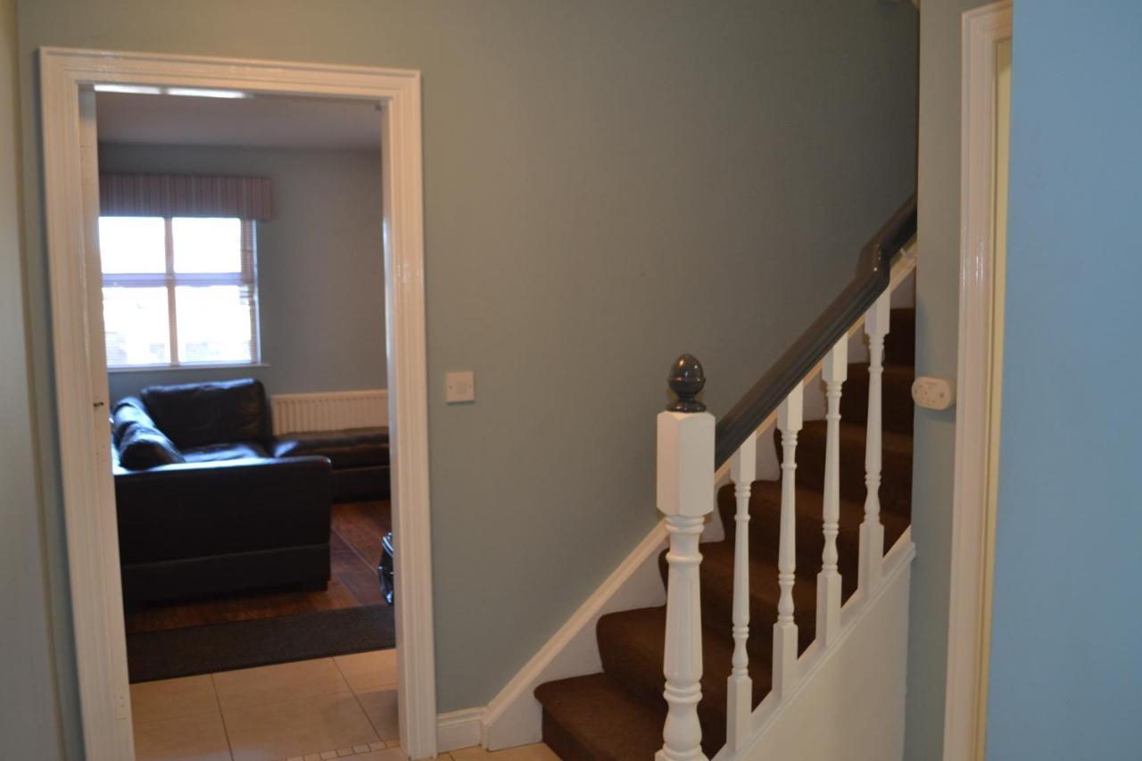 Walsh'S Hotel And Apartments Maghera  ภายนอก รูปภาพ