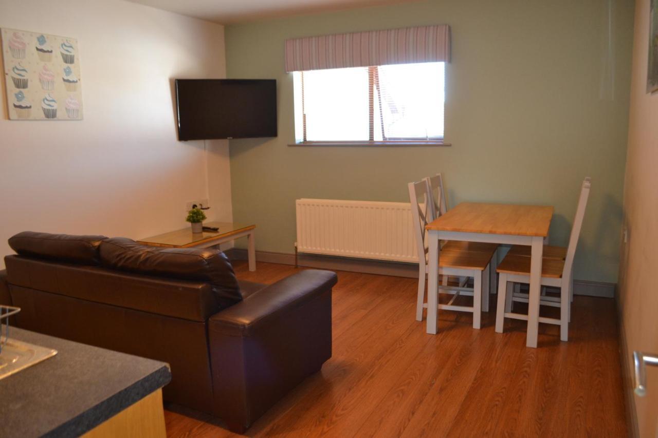 Walsh'S Hotel And Apartments Maghera  ภายนอก รูปภาพ