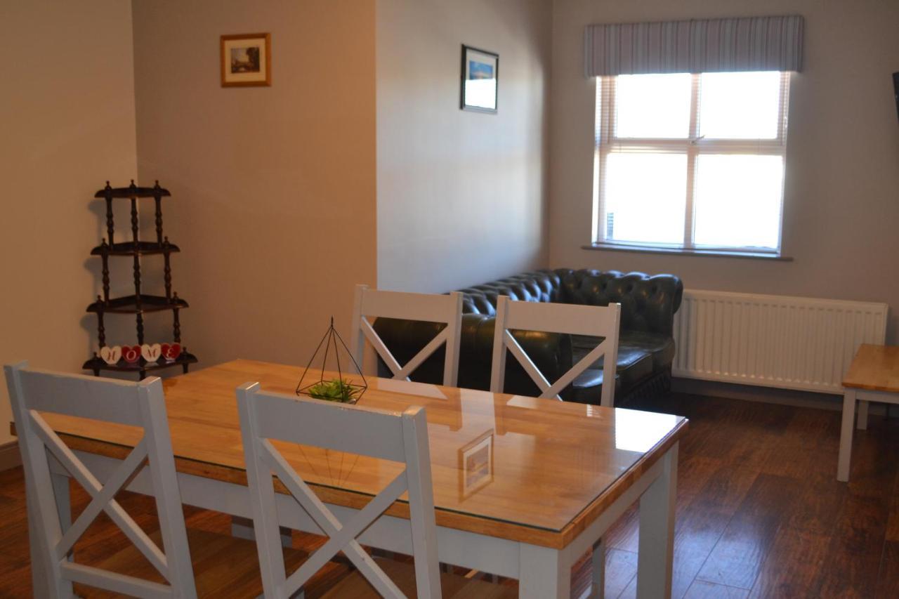 Walsh'S Hotel And Apartments Maghera  ภายนอก รูปภาพ