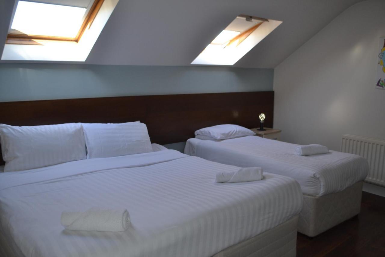 Walsh'S Hotel And Apartments Maghera  ภายนอก รูปภาพ