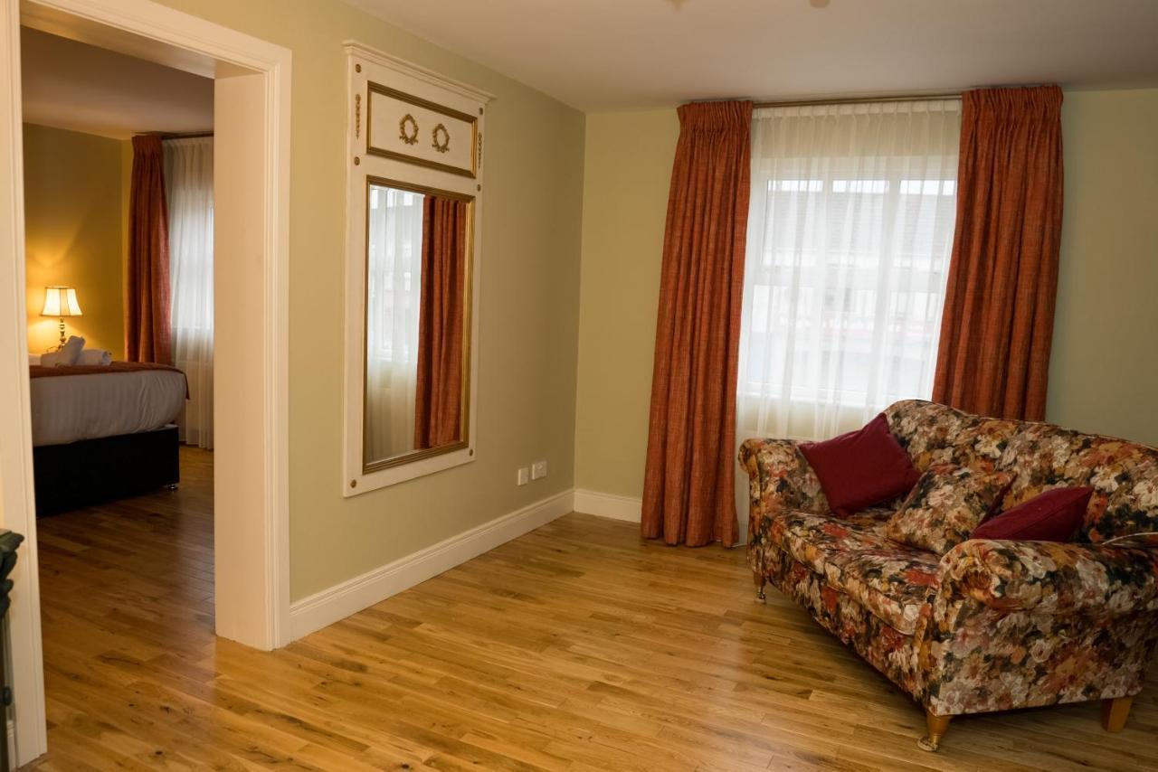 Walsh'S Hotel And Apartments Maghera  ภายนอก รูปภาพ