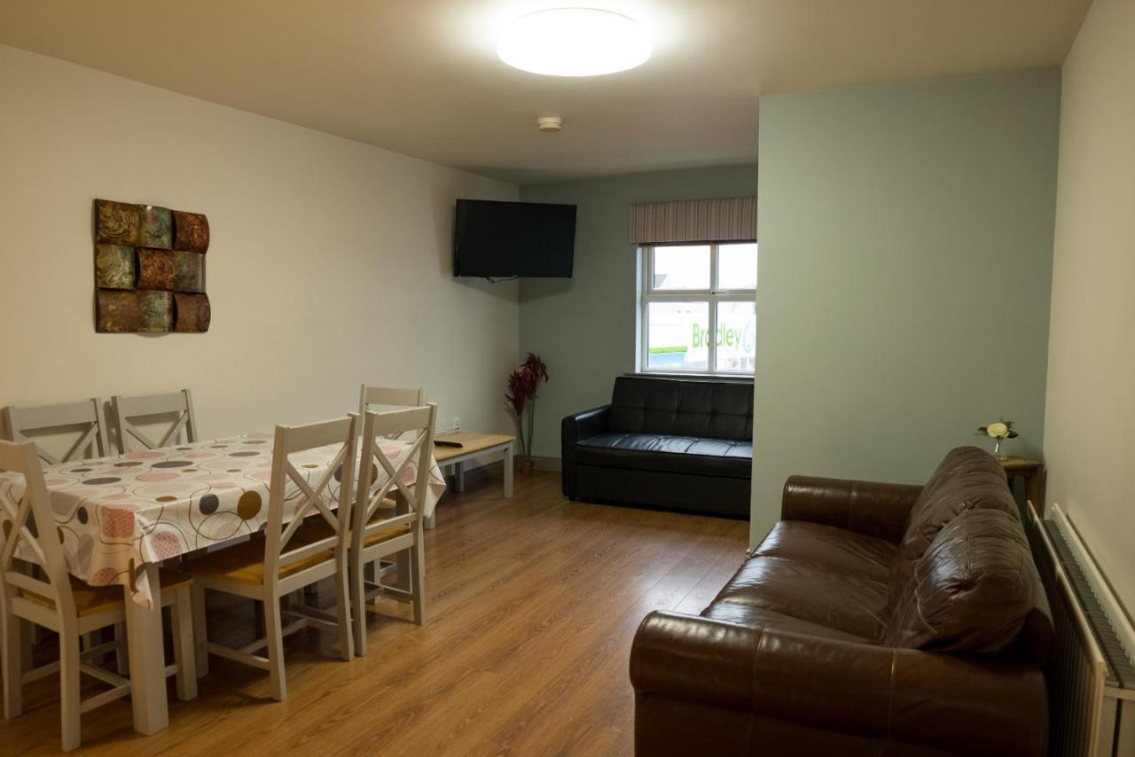 Walsh'S Hotel And Apartments Maghera  ภายนอก รูปภาพ