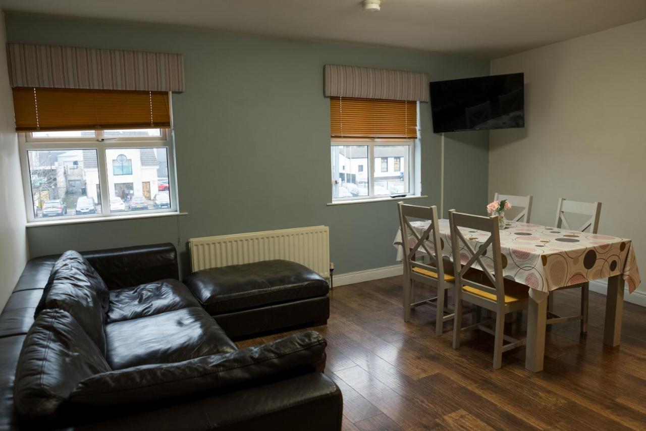 Walsh'S Hotel And Apartments Maghera  ภายนอก รูปภาพ